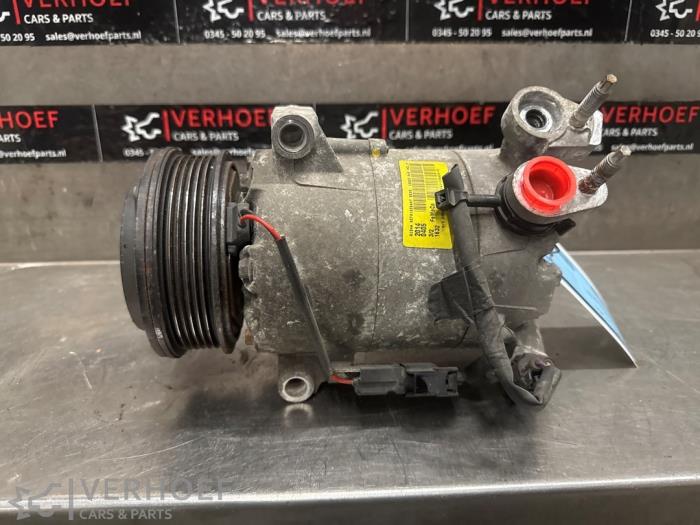 Gebruikte Aircopomp Ford C-Max (DXA) 1.0 Ti-VCT EcoBoost 12V 125 Prijs € 70,00 Margeregeling aangeboden door Verhoef Cars & Parts