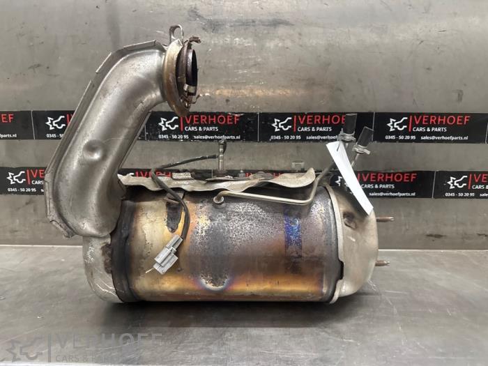 Gebruikte Roetfilter Renault Clio IV Estate/Grandtour (7R) 1.5 Energy dCi 90 FAP Prijs € 200,00 Margeregeling aangeboden door Verhoef Cars & Parts