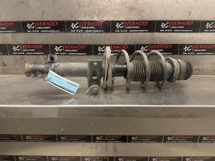 Gebruikte Voorpoot links Skoda Fabia III Combi (NJ5) 1.0 TSI 12V Prijs € 45,00 Margeregeling aangeboden door Verhoef Cars & Parts