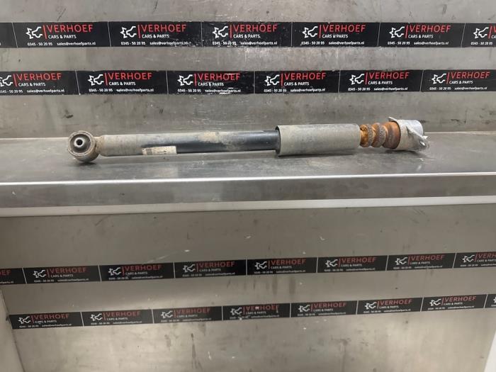 Schokdemper links-achter van een Skoda Fabia III Combi (NJ5) 1.0 TSI 12V 2018