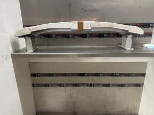 Gebruikte Bumperbalk voor Toyota Prius (ZVW3) 1.8 16V Prijs € 100,00 Margeregeling aangeboden door Verhoef Cars & Parts