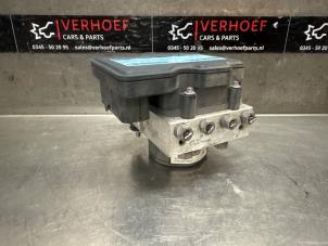 Gebruikte ABS Pomp Peugeot 308 (L3/L8/LB/LH/LP) 1.6 16V THP Prijs € 125,00 Margeregeling aangeboden door Verhoef Cars & Parts