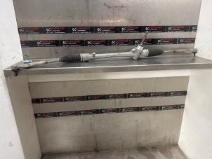 Gebruikte Stuurhuis Bekrachtigd Toyota Yaris IV (P21/PA1/PH1) 1.5 12V Hybrid 115 Prijs € 500,00 Margeregeling aangeboden door Verhoef Cars & Parts