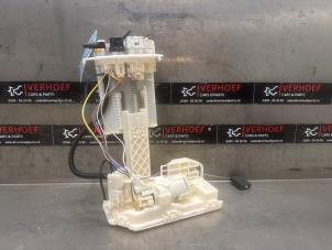 Gebruikte Benzinepomp Toyota Yaris IV (P21/PA1/PH1) 1.5 12V Hybrid 115 Prijs € 95,00 Margeregeling aangeboden door Verhoef Cars & Parts