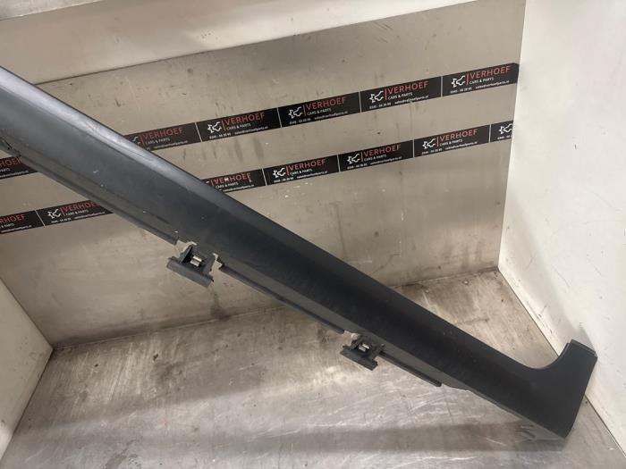 Zijskirt links van een Citroën C3 (SX/SW) 1.2 Vti 12V PureTech 2020