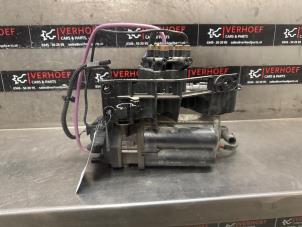 Gebruikte Compressor Tesla Model X 100X Prijs € 400,00 Margeregeling aangeboden door Verhoef Cars & Parts