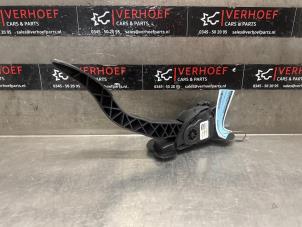 Gebruikte Sensor Gaspedaalpositie Tesla Model X 100X Prijs € 20,00 Margeregeling aangeboden door Verhoef Cars & Parts