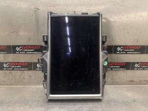 Gebruikte Display Multi Media regelunit Tesla Model X 100X Prijs € 750,00 Margeregeling aangeboden door Verhoef Cars & Parts