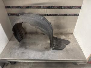 Gebruikte Modderkuip Lexus IS (E3) 300h 2.5 16V Prijs € 60,00 Margeregeling aangeboden door Verhoef Cars & Parts