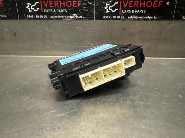 Gebruikte Computer Kachel Lexus IS (E3) 300h 2.5 16V Prijs € 150,00 Margeregeling aangeboden door Verhoef Cars & Parts