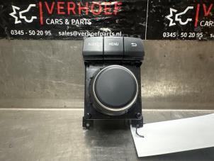 Gebruikte Multi Media Regelunit Lexus IS (E3) 300h 2.5 16V Prijs op aanvraag aangeboden door Verhoef Cars & Parts