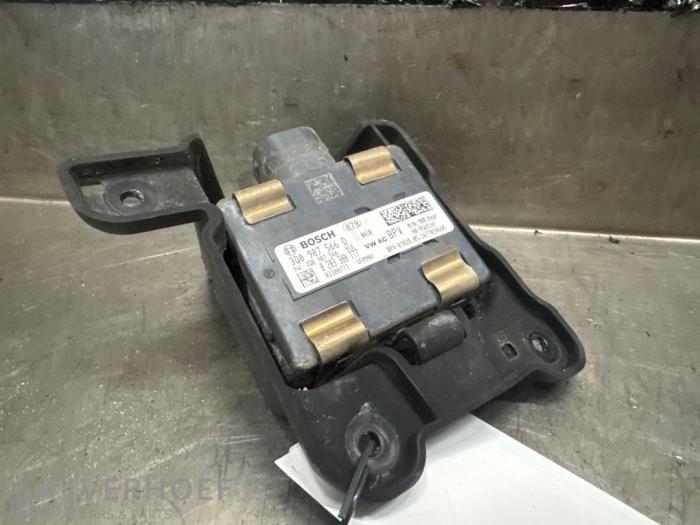 Gebruikte Dode hoek sensor Audi A3 Limousine (8VS/8VM) 2.0 TDI 16V Prijs € 175,00 Margeregeling aangeboden door Verhoef Cars & Parts
