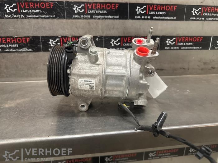 Gebruikte Pomp Airco Ford Fiesta 7 1.0 EcoBoost 12V Hybrid 125 Prijs € 175,00 Margeregeling aangeboden door Verhoef Cars & Parts