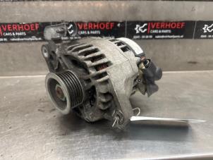 Gebruikte Dynamo Toyota Aygo (B10) 1.0 12V VVT-i Prijs € 40,00 Margeregeling aangeboden door Verhoef Cars & Parts