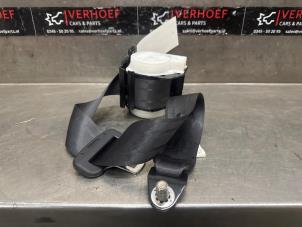 Gebruikte Veiligheidsgordel rechts-achter Subaru Forester (SH) 2.0 16V Prijs op aanvraag aangeboden door Verhoef Cars & Parts