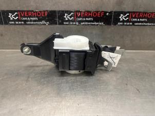 Gebruikte Veiligheidsgordel midden-achter Subaru Forester (SH) 2.0 16V Prijs op aanvraag aangeboden door Verhoef Cars & Parts