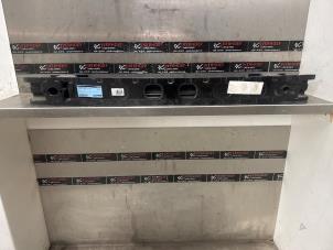 Gebruikte Bumperframe achter Mercedes B (W246) 1.6 B-180 BlueEFFICIENCY Turbo 16V Prijs € 50,00 Margeregeling aangeboden door Verhoef Cars & Parts