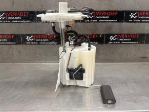 Gebruikte Benzinepomp Mercedes B (W246) 1.6 B-180 BlueEFFICIENCY Turbo 16V Prijs € 100,00 Margeregeling aangeboden door Verhoef Cars & Parts