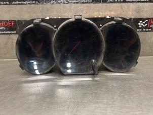 Gebruikte Cockpit Suzuki Grand Vitara II (JT) 2.0 16V Prijs € 125,00 Margeregeling aangeboden door Verhoef Cars & Parts