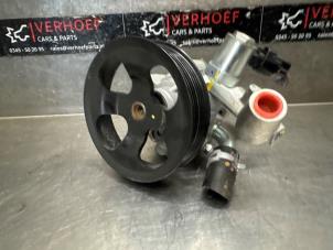 Gebruikte Servopomp Toyota Hilux V/VI 2.4 D4D-F 16V 4x4 Prijs € 211,75 Inclusief btw aangeboden door Verhoef Cars & Parts