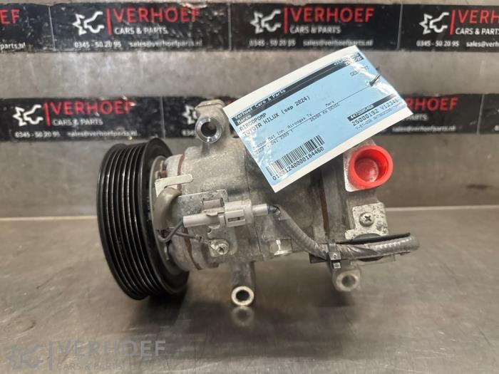 Gebruikte Aircopomp Toyota Hilux V/VI 2.4 D4D-F 16V 4x4 Prijs op aanvraag aangeboden door Verhoef Cars & Parts