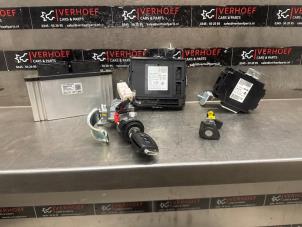 Gebruikte Cilinderslotenset (compleet) Hyundai i10 1.0 12V Prijs € 250,00 Margeregeling aangeboden door Verhoef Cars & Parts