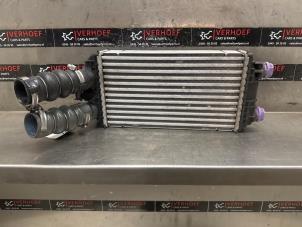 Gebruikte Intercooler Peugeot 208 II (UB/UH/UP) 1.2 Vti 12V PureTech 100 Prijs € 100,00 Margeregeling aangeboden door Verhoef Cars & Parts