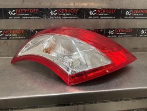 Gebruikte Achterlicht links Suzuki Swift (ZA/ZC/ZD) 1.2 16V Prijs € 75,00 Margeregeling aangeboden door Verhoef Cars & Parts