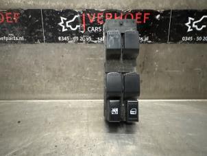 Gebruikte Schakelblok ruiten Suzuki Swift (ZA/ZC/ZD1/2/3/9) 1.3 VVT 16V Prijs € 30,00 Margeregeling aangeboden door Verhoef Cars & Parts