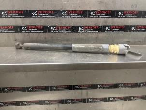 Gebruikte Schokdemper links-achter Ford Ka+ 1.2 Prijs € 35,00 Margeregeling aangeboden door Verhoef Cars & Parts