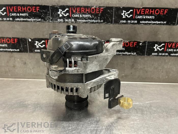 Gebruikte Dynamo Honda Civic (FK6/7/8/9) 1.0i VTEC Turbo 12V Prijs € 125,00 Margeregeling aangeboden door Verhoef Cars & Parts