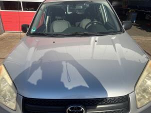Gebruikte Motorkap Toyota RAV4 (A2) 2.4 16V 4x4 Prijs € 400,00 Margeregeling aangeboden door Verhoef Cars & Parts