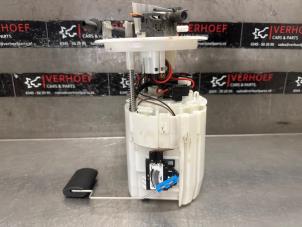 Gebruikte Benzinepomp Kia Rio IV (YB) 1.0i T-GDi 100 12V Prijs € 60,00 Margeregeling aangeboden door Verhoef Cars & Parts