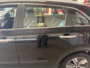 Gebruikte Portier 4Deurs links-achter Kia Niro I (DE) 1.6 GDI Hybrid Prijs € 550,00 Margeregeling aangeboden door Verhoef Cars & Parts