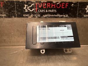 Gebruikte Wireless charger Ford Focus 4 Wagon 1.5 EcoBoost 12V 150 Prijs € 70,00 Margeregeling aangeboden door Verhoef Cars & Parts