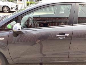 Gebruikte Portier 4Deurs links-voor Kia Rio III (UB) 1.2 CVVT 16V Prijs € 175,00 Margeregeling aangeboden door Verhoef Cars & Parts