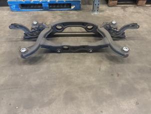 Gebruikte Achterbrug Mercedes CLA (117.3) 1.6 CLA-180 16V Prijs € 200,00 Margeregeling aangeboden door Verhoef Cars & Parts