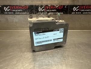 Gebruikte ABS Pomp Toyota Yaris III (P13) 1.0 12V VVT-i Prijs € 100,00 Margeregeling aangeboden door Verhoef Cars & Parts