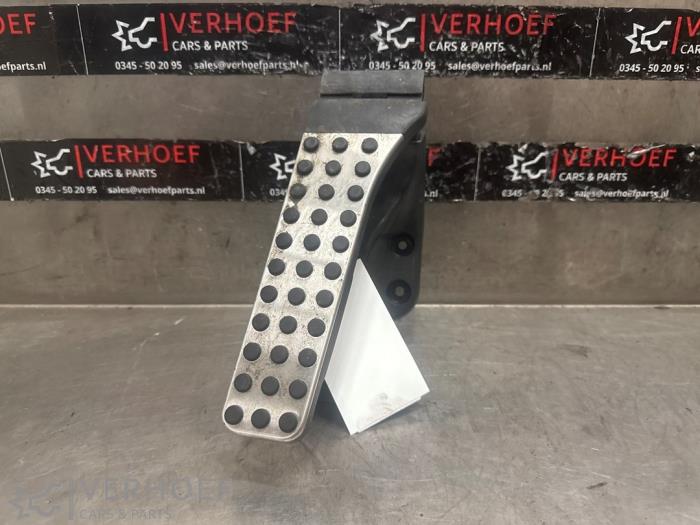 Gebruikte Gaspedaalpositie Sensor Mercedes C Estate (S205) C-180 1.5 EQ Boost Prijs € 35,00 Margeregeling aangeboden door Verhoef Cars & Parts