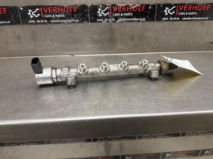 Gebruikte Injector brug Volkswagen Caddy IV 2.0 TDI 75 Prijs € 54,45 Inclusief btw aangeboden door Verhoef Cars & Parts