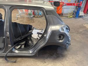 Gebruikte Achterscherm links Suzuki Swift (ZC/ZD) 1.4 Booster Jet Sport Turbo 16V Prijs op aanvraag aangeboden door Verhoef Cars & Parts