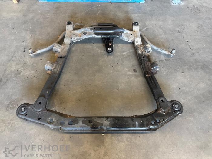 Gebruikte Subframe Dacia Logan MCV I (KS) 1.6 Prijs € 75,00 Margeregeling aangeboden door Verhoef Cars & Parts