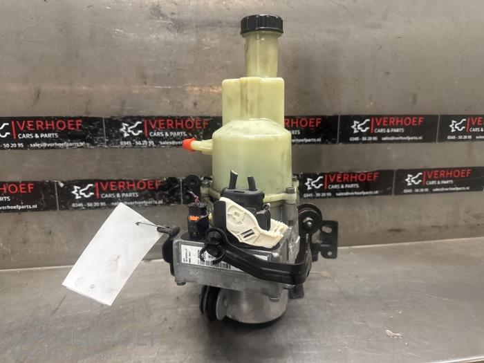 Gebruikte Pomp Servo Opel Vivaro 1.5 CDTI 102 Prijs € 605,00 Inclusief btw aangeboden door Verhoef Cars & Parts