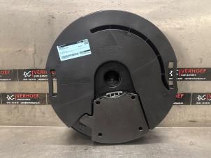 Gebruikte Subwoofer Audi RS 3 Sportback (8VA/8VF) 2.5 TFSI 20V Quattro Prijs € 150,00 Margeregeling aangeboden door Verhoef Cars & Parts