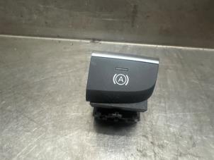 Gebruikte Handrem schakelaar Audi RS 3 Sportback (8VA/8VF) 2.5 TFSI 20V Quattro Prijs € 20,00 Margeregeling aangeboden door Verhoef Cars & Parts