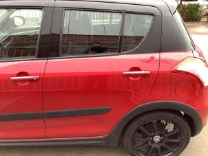 Gebruikte Deur 4Deurs links-achter Suzuki Swift (ZA/ZC/ZD) 1.2 16V Prijs € 250,00 Margeregeling aangeboden door Verhoef Cars & Parts