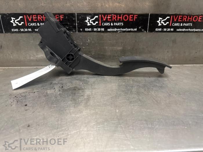 Gaspedaalpositie Sensor Mercedes CLA (117.3), 2013 / 2019 1.6 CLA-180 16V, Sedan, 4Dr, Benzine, 1.595cc, 90kW (122pk), FWD, M270910, 2013-01 / 2019-03, 117.342 (Gebruikt)