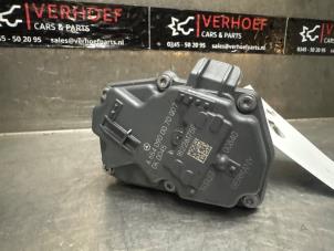 Gebruikte Gasklephuis Mercedes Sprinter 3,5t (910.0/910.1/907.1/907.2) 317 CDI 2.0 D RWD Prijs € 48,40 Inclusief btw aangeboden door Verhoef Cars & Parts