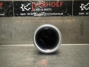 Gebruikte Display Interieur Maserati Grecale 2.0 GT MHEV Q4 16V Prijs op aanvraag aangeboden door Verhoef Cars & Parts