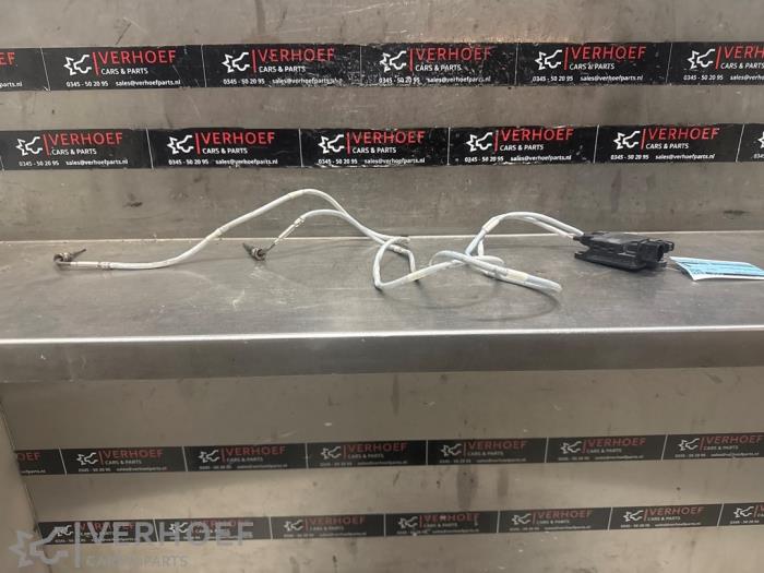 Gebruikte Uitlaat temperatuursensor Maserati Grecale 2.0 GT MHEV Q4 16V Prijs op aanvraag aangeboden door Verhoef Cars & Parts